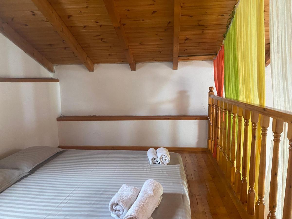 Rexhos Studios Himare Exterior foto