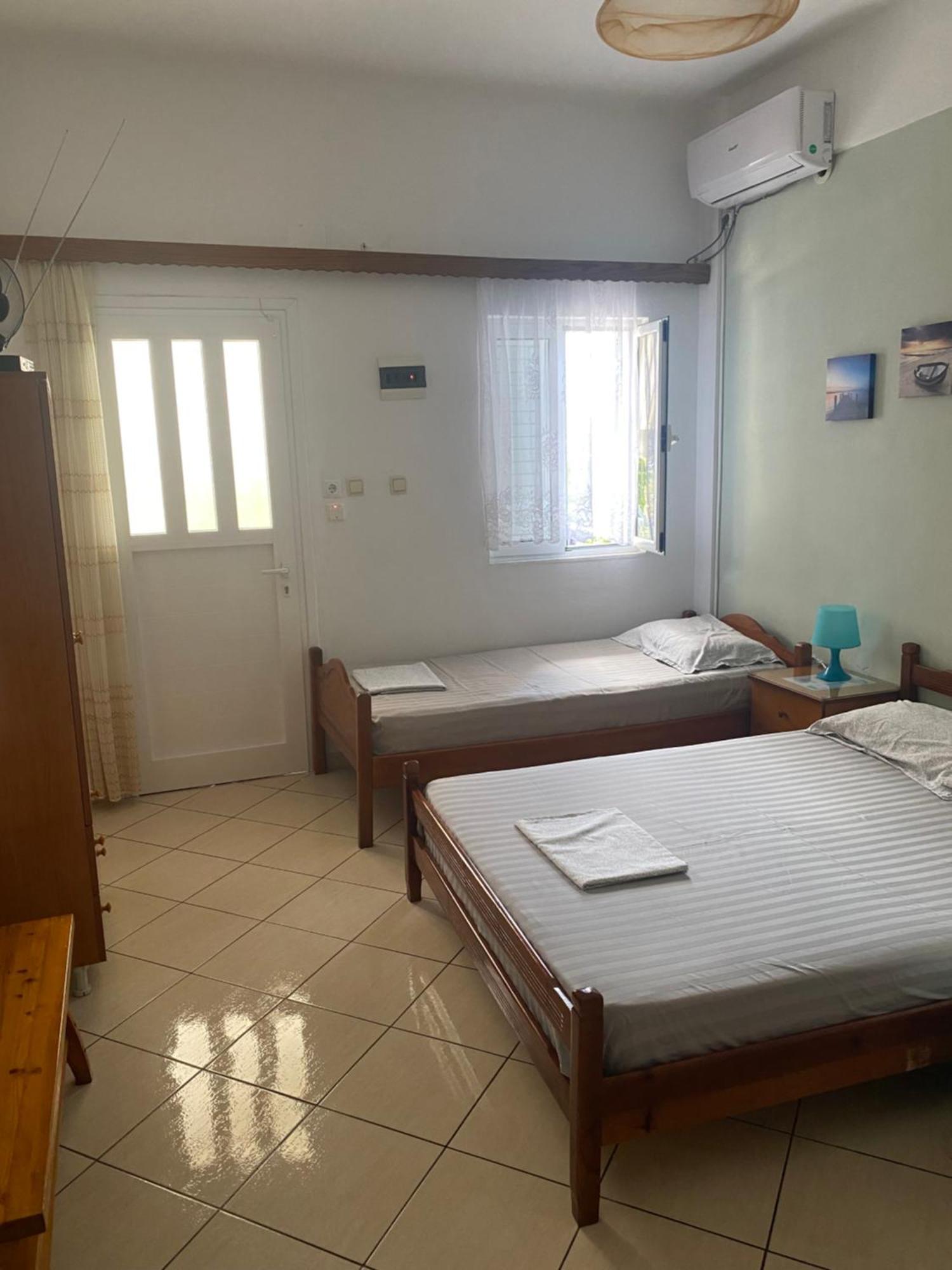 Rexhos Studios Himare Exterior foto