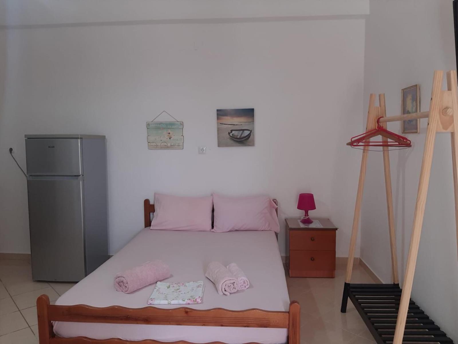 Rexhos Studios Himare Exterior foto
