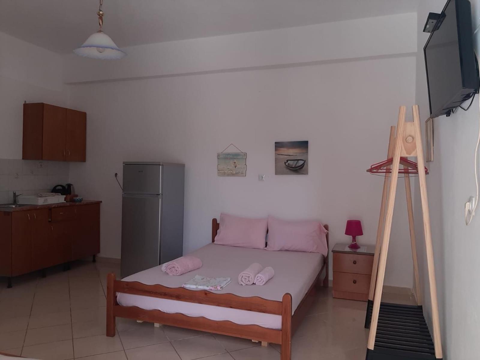 Rexhos Studios Himare Exterior foto