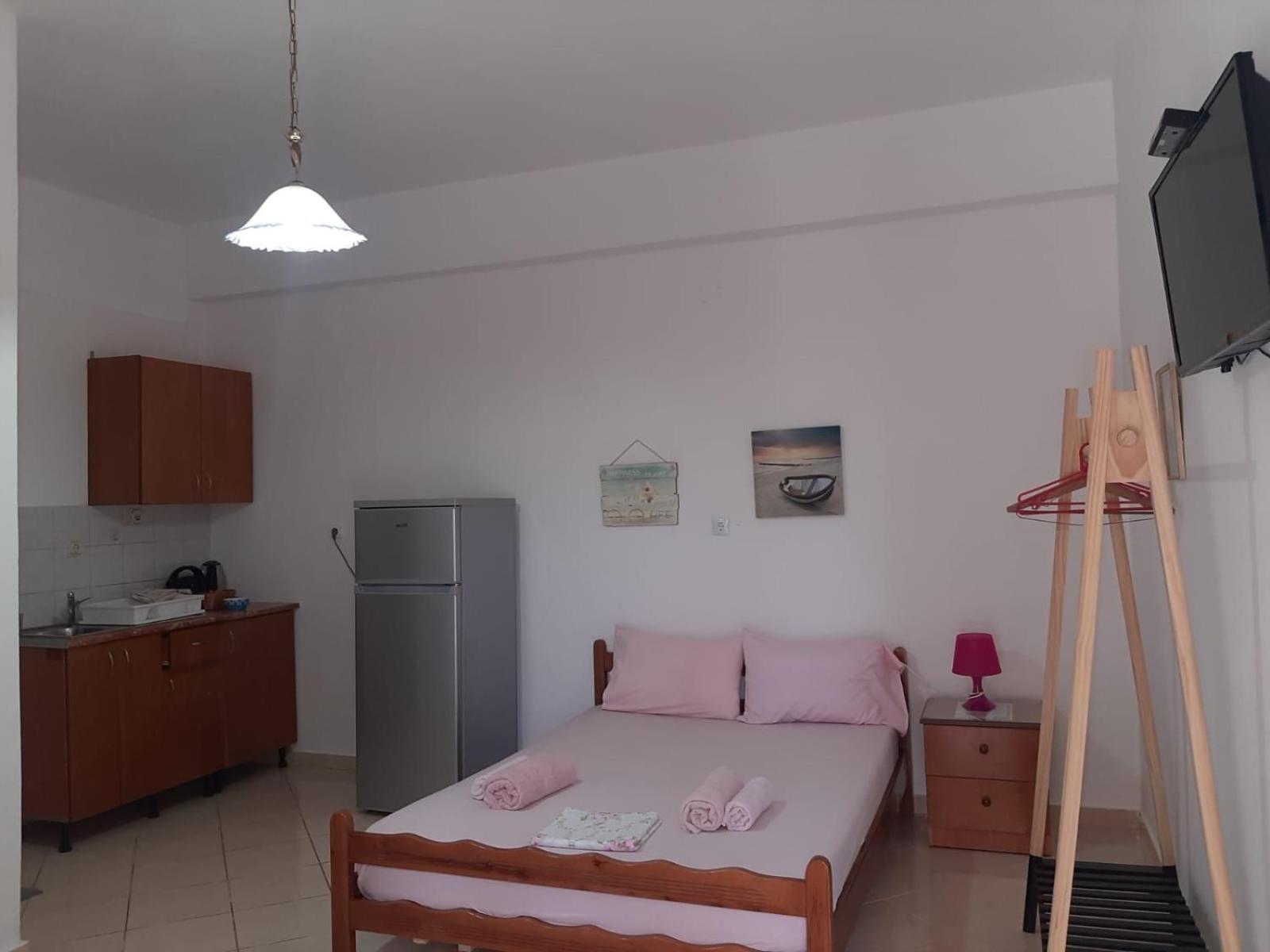 Rexhos Studios Himare Exterior foto