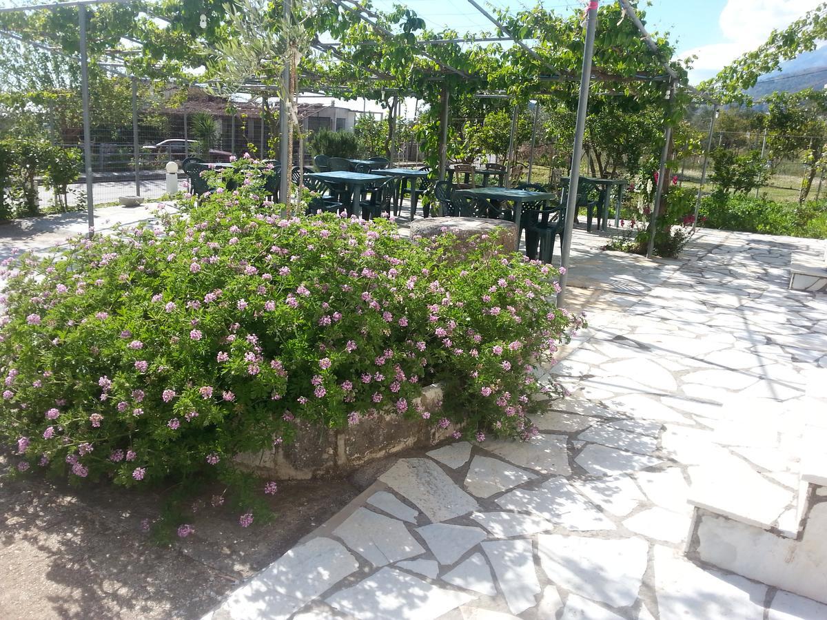 Rexhos Studios Himare Exterior foto